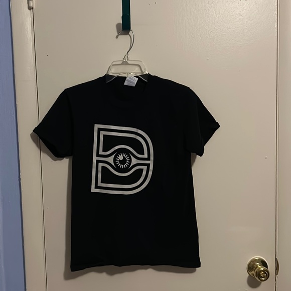 Port and Company Tops - Port and Company Black and White L Shirt